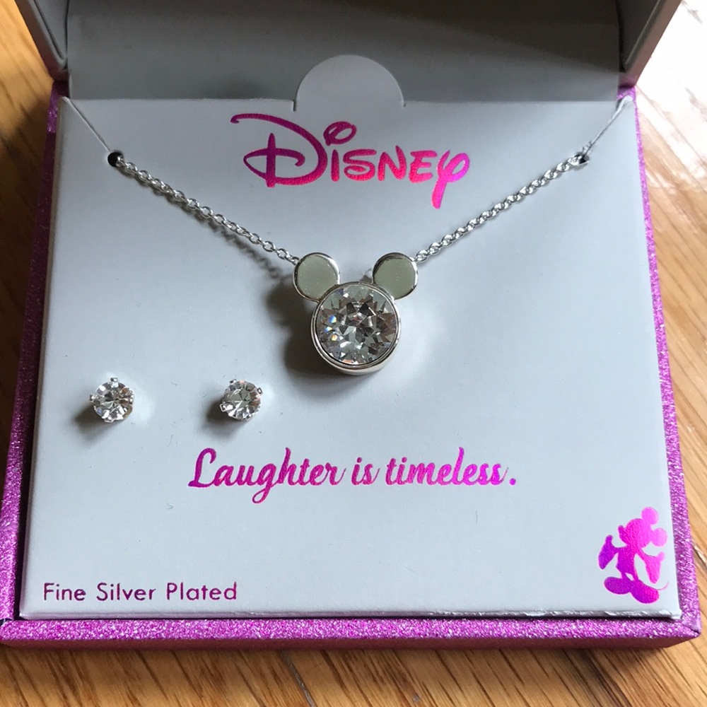 ✨NWT Disney Mickey Mouse Crystal Necklace/Earrings